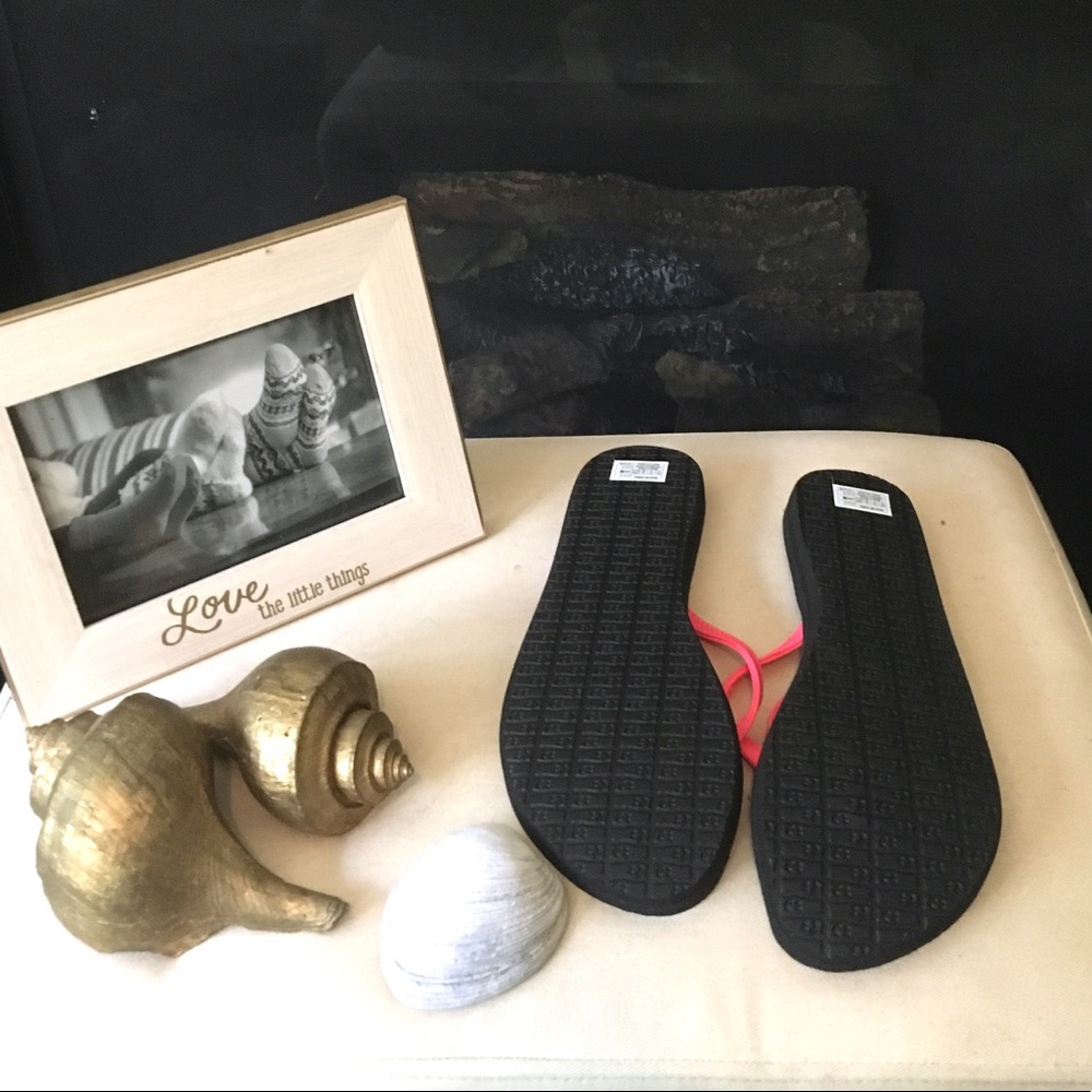Sanuk | Flip Flop View 3
